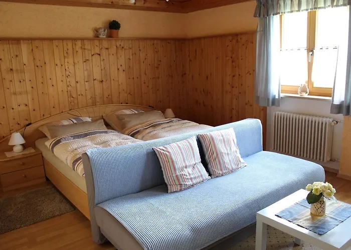 Hausladen *